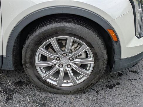 Used 2021 Cadillac XT4 Premium Luxury w/ Driver Awareness Package image 11