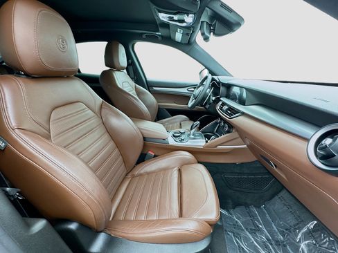 Used 2018 Alfa Romeo Stelvio Ti Sport image 20