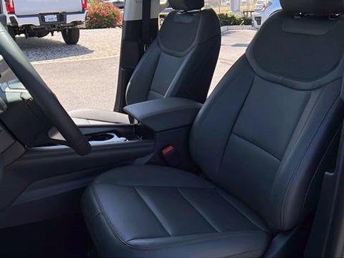 New 2026 Ford Explorer Active w/ Active Comfort Package RWD image 17