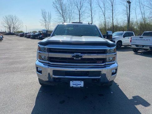Used 2019 Chevrolet Silverado 2500 LTZ w/ Vortec Plus Package AWD/4WD image 5