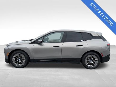 Used 2023 BMW iX xDrive50 w/ Ultimate Package 2 image 4