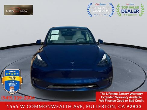 Used 2022 Tesla Model Y Long Range AWD/4WD image 2