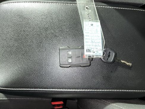 Used 2022 Chevrolet Colorado LT w/ Fleet Safety Package image 23