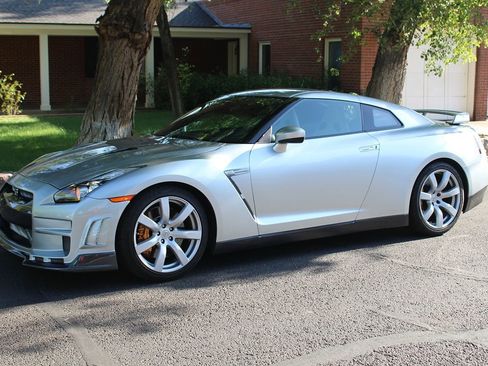 Used 2009 Nissan GT-R Premium AWD/4WD image 39