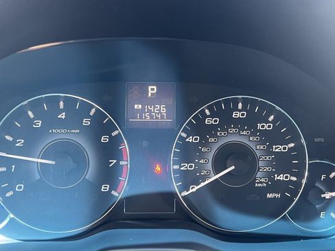 Used 2010 Subaru Outback 2.5i Premium AWD/4WD image 10