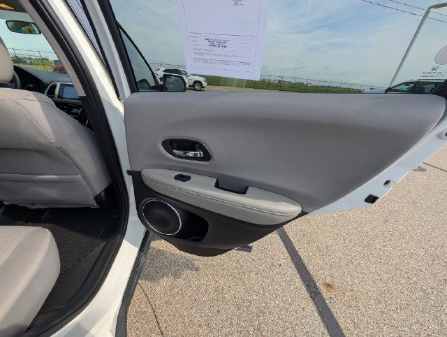 Used 2018 Honda HR-V EX image 7