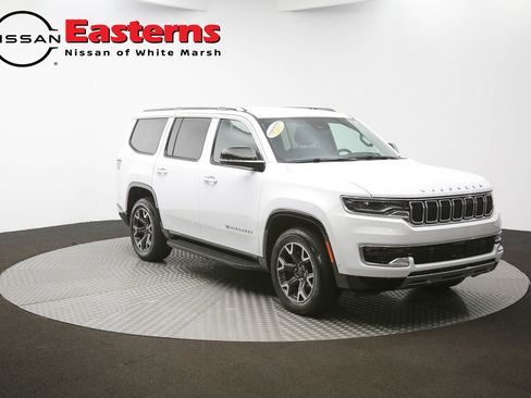 Used 2023 Jeep Wagoneer Series III w/ Preferred Equipment Group RWD image 48