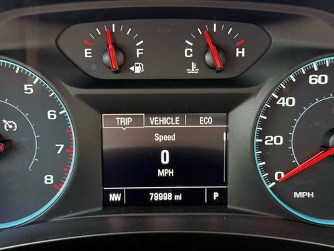 Used 2021 Chevrolet Traverse LS FWD image 22