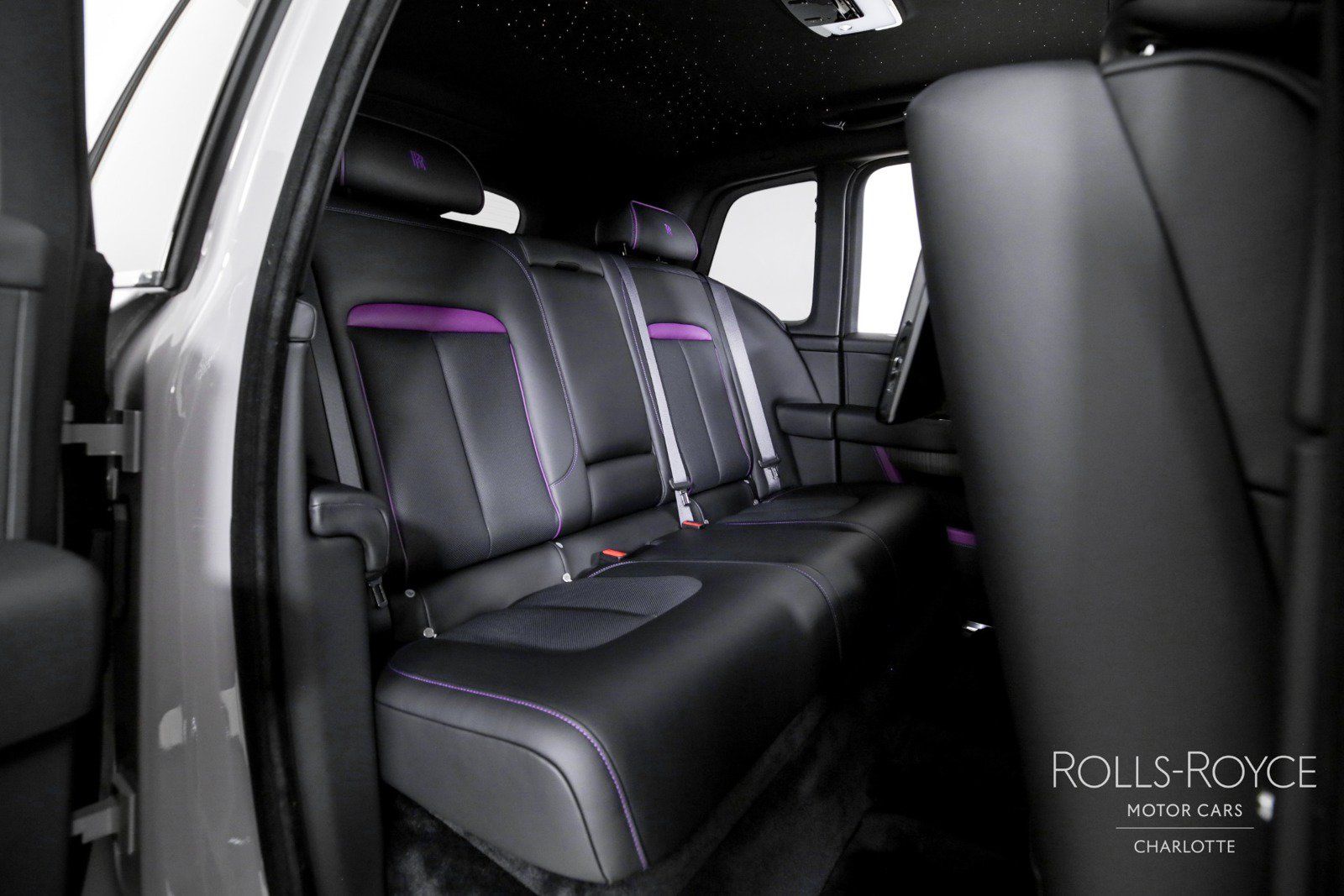 Used 2025 Rolls-Royce Cullinan AWD/4WD image 29
