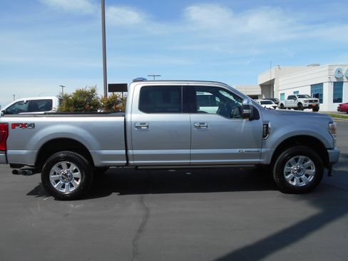 Used 2021 Ford F250 Platinum w/ FX4 Off-Road Package AWD/4WD image 4