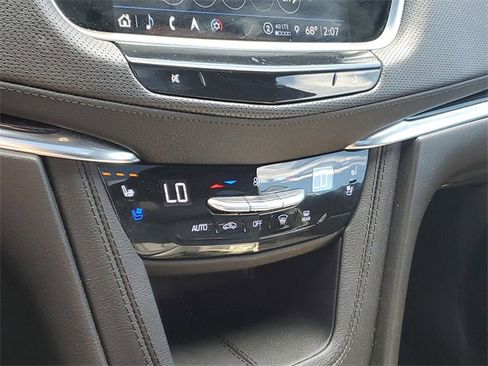 Certified 2022 Cadillac XT5 Premium Luxury w/ Technology Package image 20