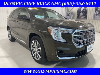 Used 2024 GMC Terrain Denali w/ Denali Premium Package