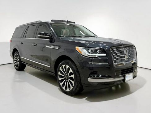 Used 2024 Lincoln Navigator L Reserve AWD/4WD image 8