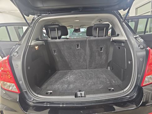 Used 2020 Chevrolet Trax LS w/ Tint and Cruise Package FWD image 15