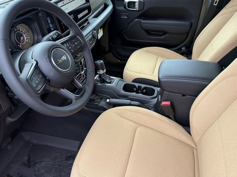 New 2026 Jeep Gladiator Willys AWD/4WD image 21