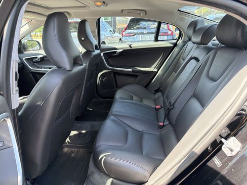Used 2018 Volvo S60 T5 Inscription w/ Climate Package AWD/4WD image 32