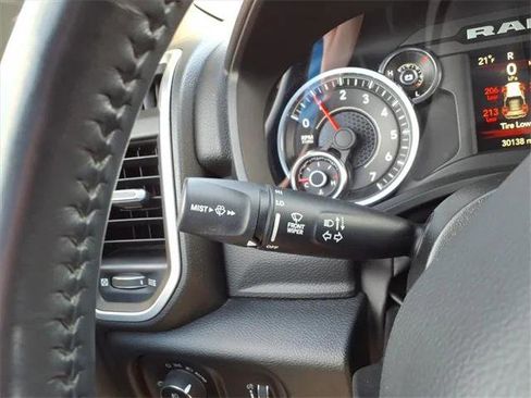 Certified 2022 RAM 1500 Big Horn image 21