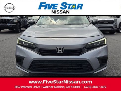Used 2023 Honda Civic EX image 2