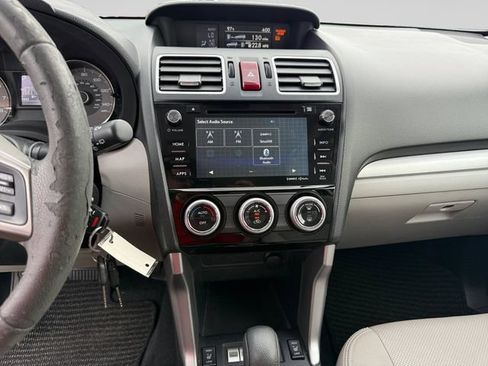 Used 2016 Subaru Forester 2.5i Limited AWD/4WD image 16