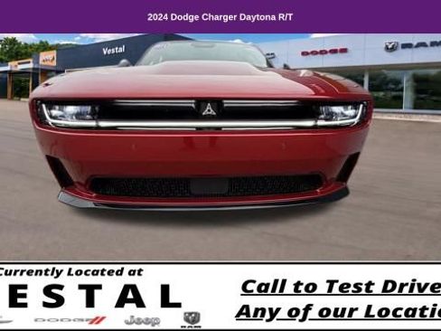 Used 2024 Dodge Charger Daytona R/T w/ Plus Group AWD/4WD image 7