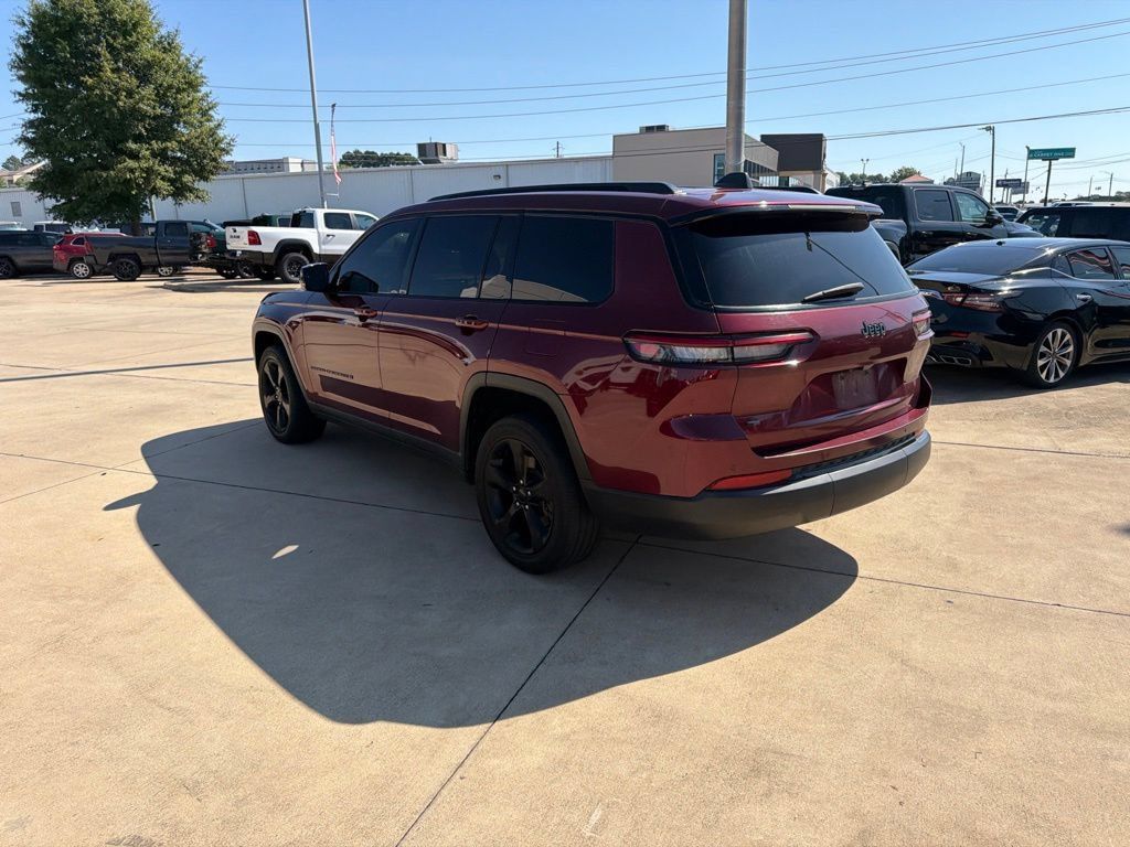 Used 2022 Jeep Grand Cherokee L Laredo RWD image 12