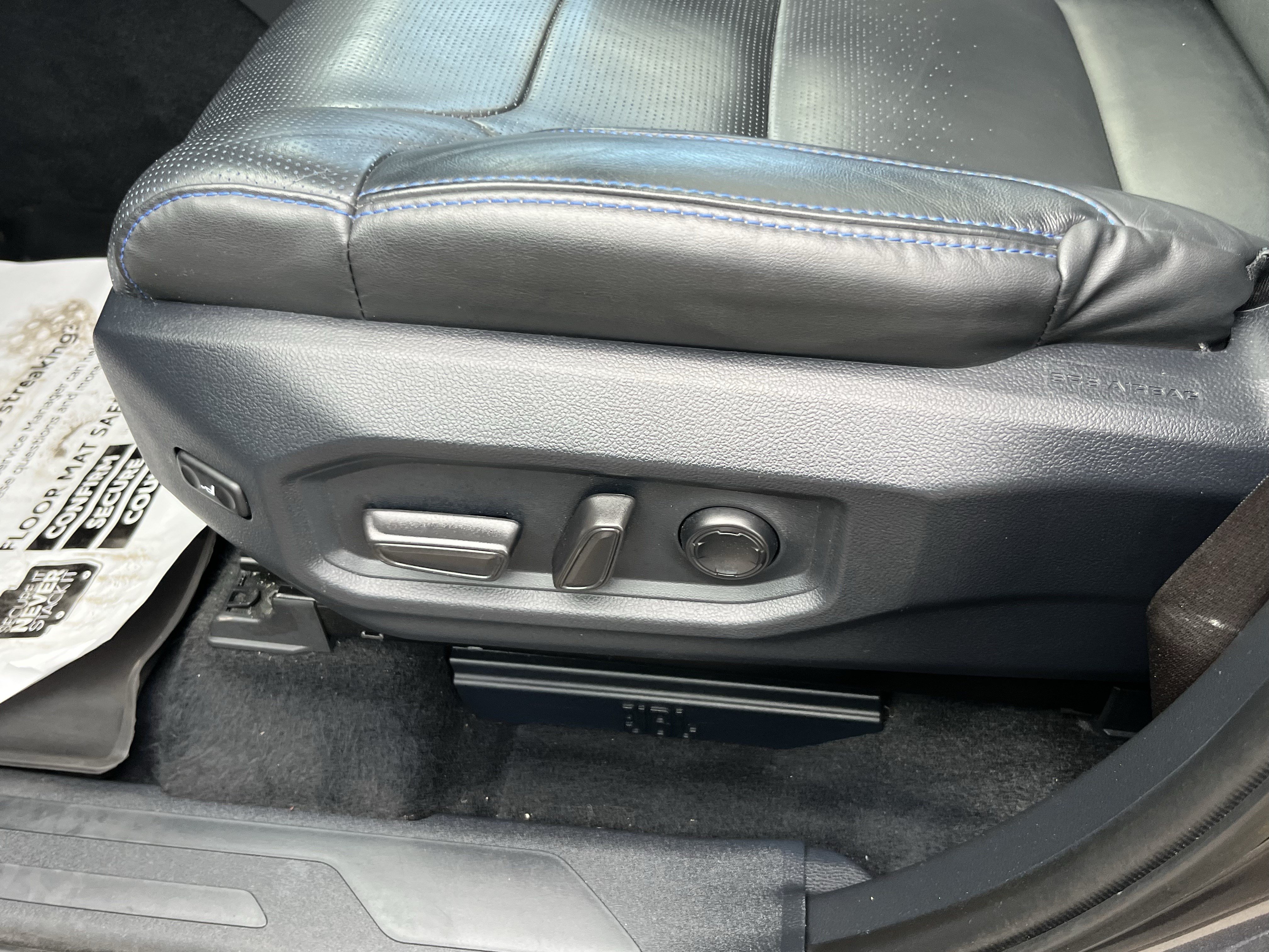 Used 2024 Toyota Tundra Platinum AWD/4WD image 19