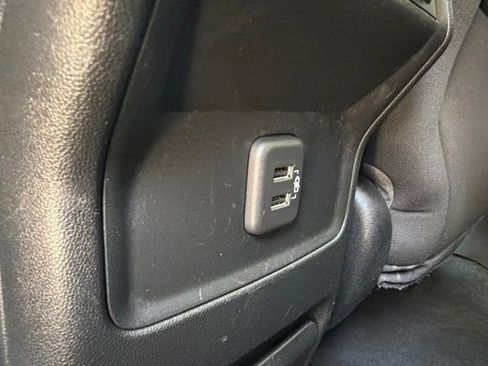 Used 2019 GMC Acadia SLE FWD image 30