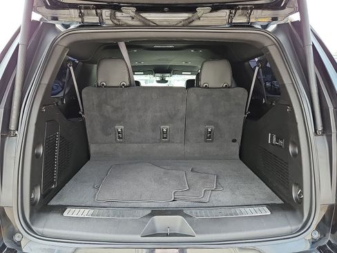 Certified 2021 Chevrolet Suburban High Country AWD/4WD image 32