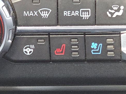 Used 2023 Ford F350 Lariat w/ Lariat Ultimate Package image 6