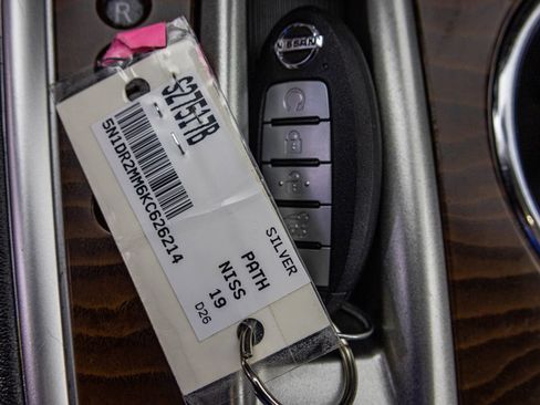 Used 2019 Nissan Pathfinder Platinum AWD/4WD image 32