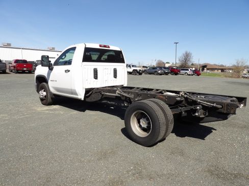 Used 2024 Chevrolet Silverado 3500 W/T w/ WT Convenience Package image 6
