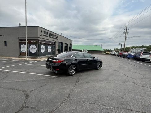Used 2018 Lexus ES 350 w/ Navigation System Package FWD image 16
