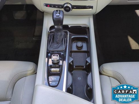 Used 2021 Volvo XC60 T5 Inscription w/ Protection Package Premier image 19