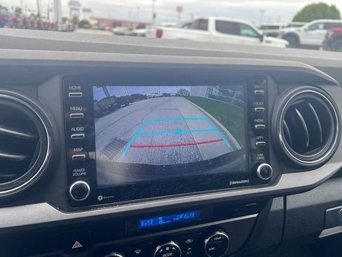 Used 2023 Toyota Tacoma TRD Off-Road AWD/4WD image 24