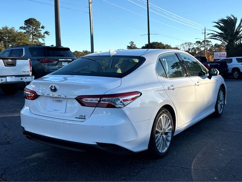 Used 2019 Toyota Camry Hybrid image 26