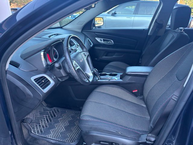Used 2017 GMC Terrain SLE w/ Technology Package AWD/4WD image 4