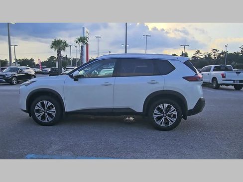 Used 2021 Nissan Rogue SV w/ Premium Package FWD image 26