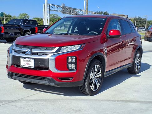 Used 2021 Mitsubishi Outlander Sport ES FWD image 3