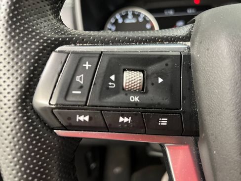 Used 2025 Mitsubishi Outlander SE AWD/4WD image 53