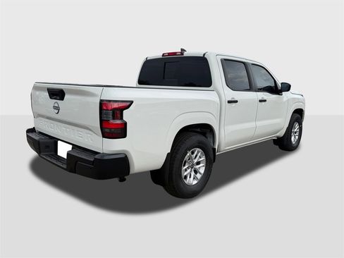 New 2026 Nissan Frontier S image 3