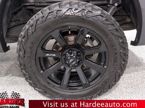 Used 2018 Ford F150 Lariat w/ Equipment Group 502A Luxury AWD/4WD image 11