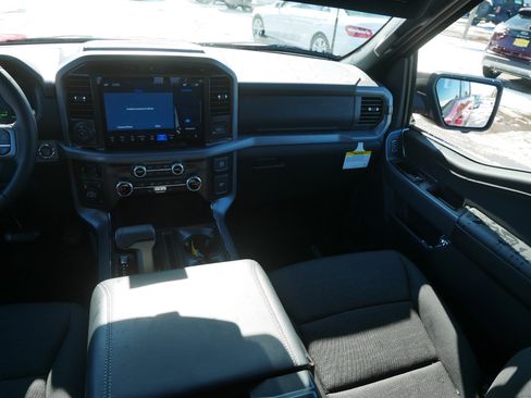 Used 2025 Ford F150 XLT w/ Equipment Group 302A MID image 11