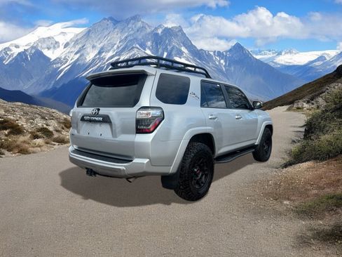 Certified 2023 Toyota 4Runner TRD Off-Road Premium image 5