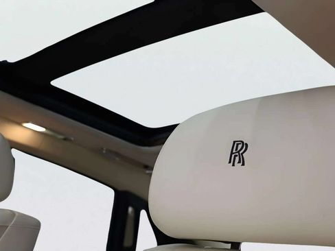 Certified 2010 Rolls-Royce Ghost RWD image 11
