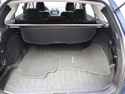 Used 2016 Subaru Outback 2.5i Premium AWD/4WD image 17