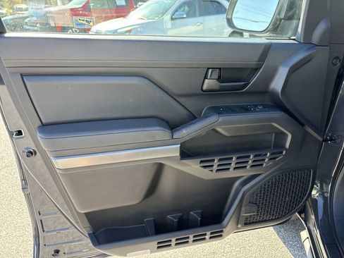 Used 2024 Toyota Tacoma SR5 image 22