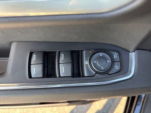 Used 2025 GMC Sierra 1500 Elevation AWD/4WD image 12