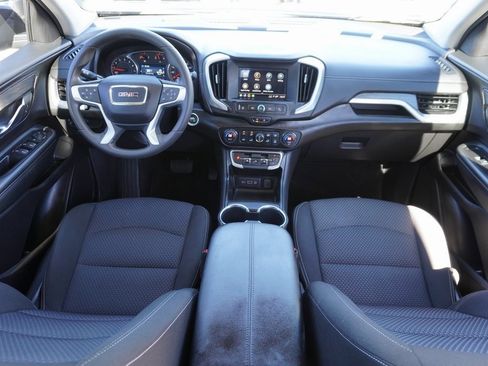 Used 2024 GMC Terrain SLE w/ Driver Convenience Package image 20