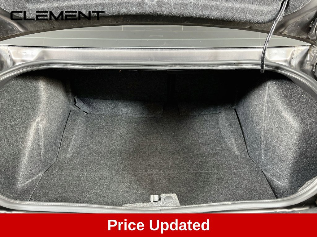 Used 2022 Dodge Challenger R/T Scat Pack RWD image 9