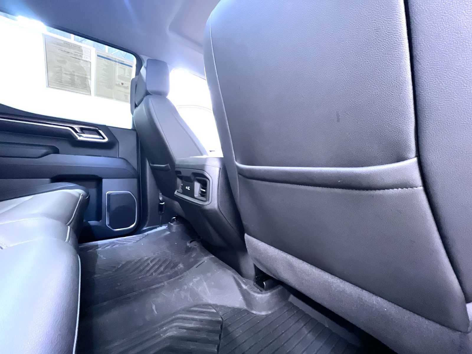 Used 2024 Chevrolet Silverado 1500 RST w/ All Star Edition Plus AWD/4WD image 39